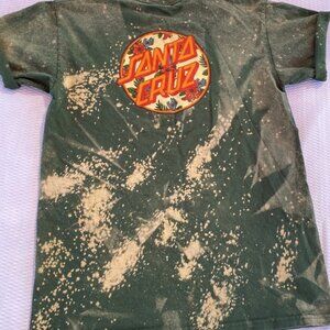 Santa Cruz bleached dyed tee
